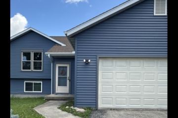 Rural Dixon 3BR 3BA Home on 1 Acre!