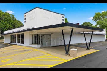 Multi-Use Commercial Property!